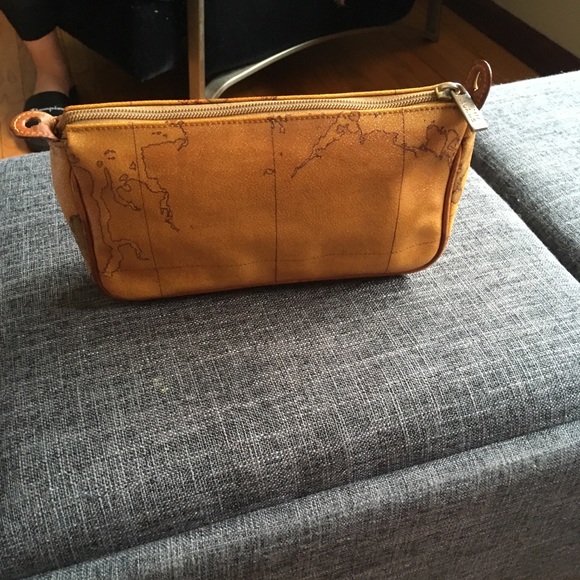 Alviero Martini Hans bag. - Picture 2 of 7